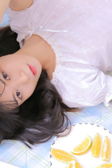 放荡校花小说
